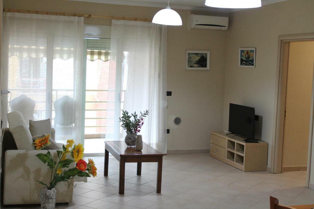 B&B Tirana Smile Exterior foto
